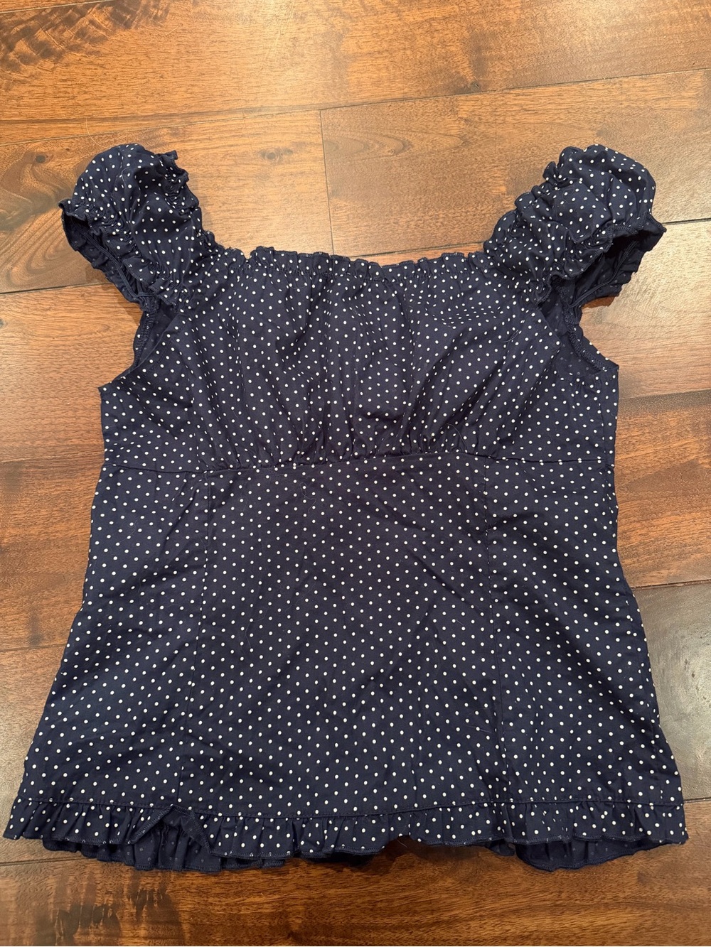 Brandy Melville Elena Top Navy/White Polka Dot Button-Up Ruffle - Picture 3 of 3